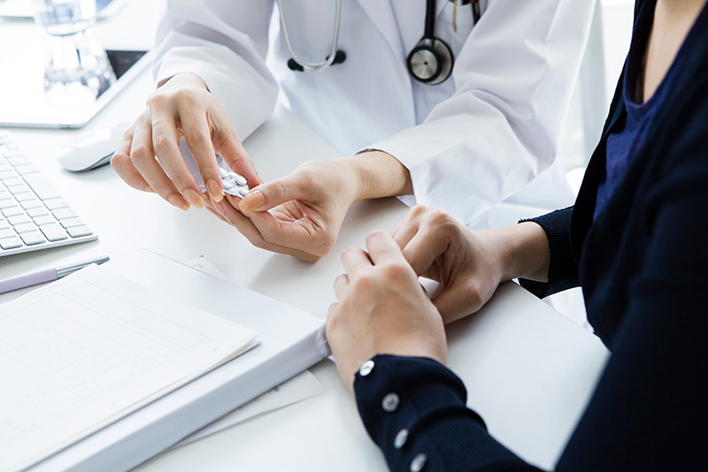 医師と薬剤師が連携する、チームでの薬物治療